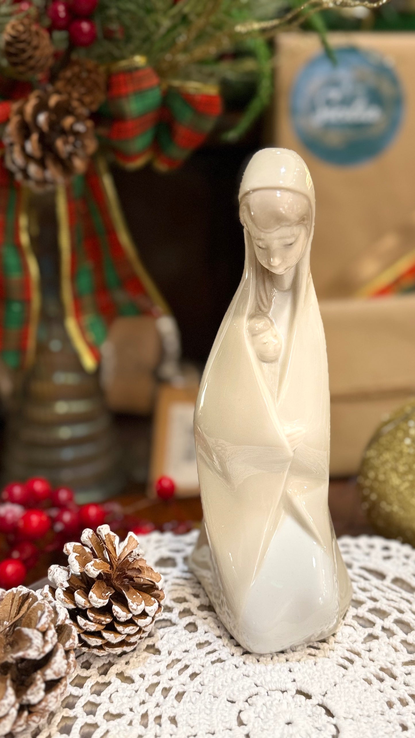 Vintage Lladro Mother and Child