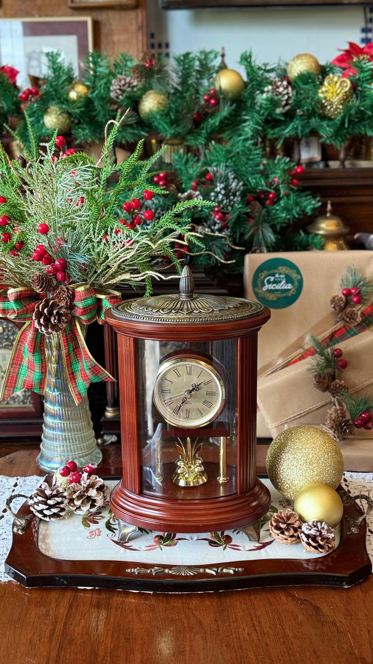 Vintage Bombay Company Oval Anniversary Clock